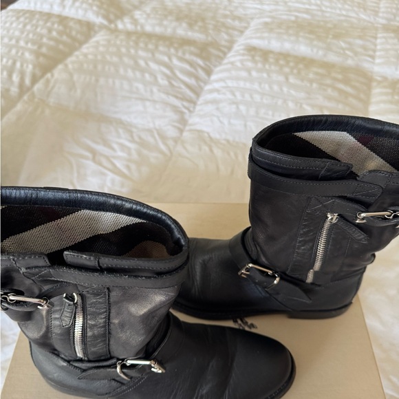 BURBERRY BOOTS